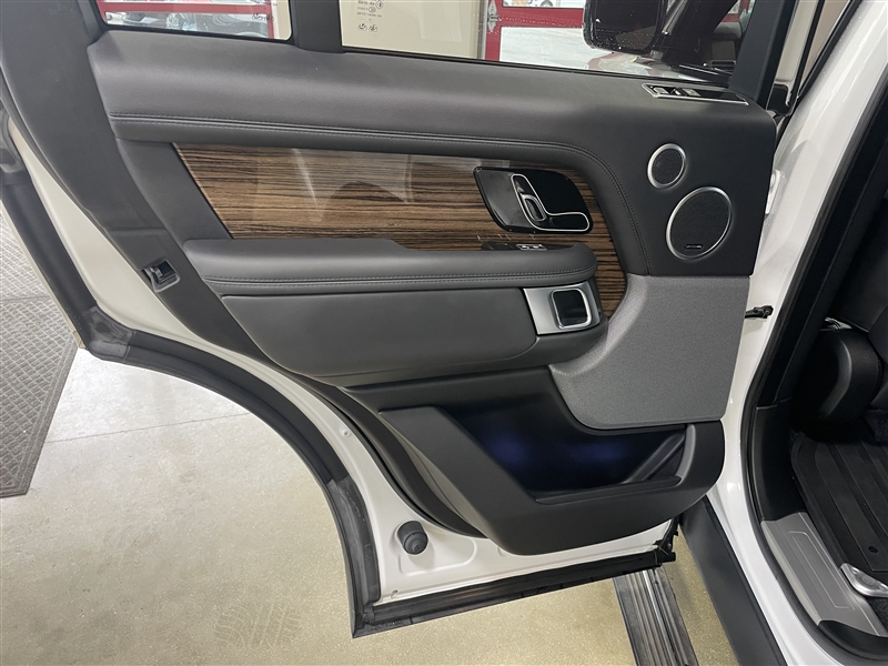 2018 Land Rover Range Rover Supercharged - Photo 31