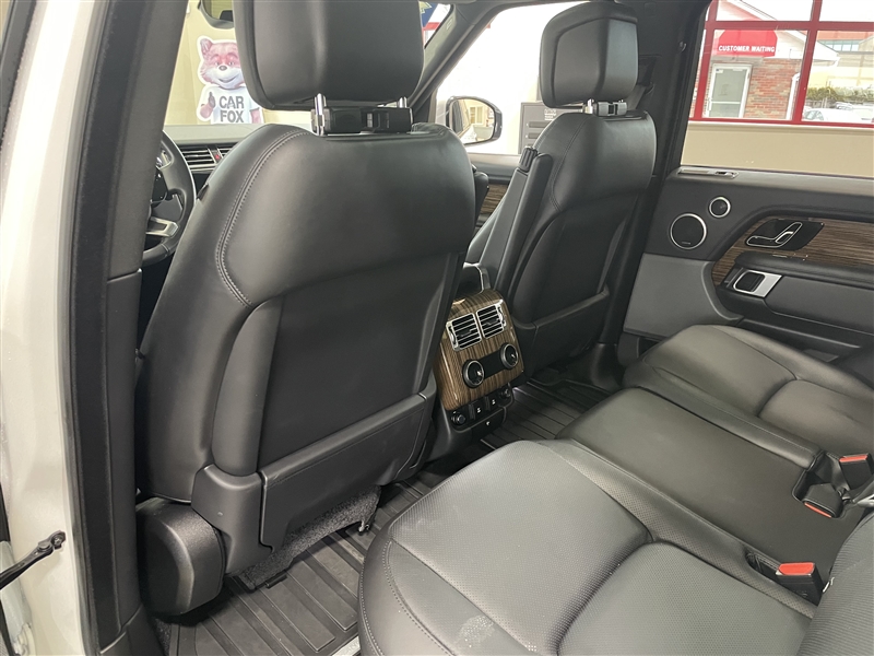 2018 Land Rover Range Rover Supercharged - Photo 32